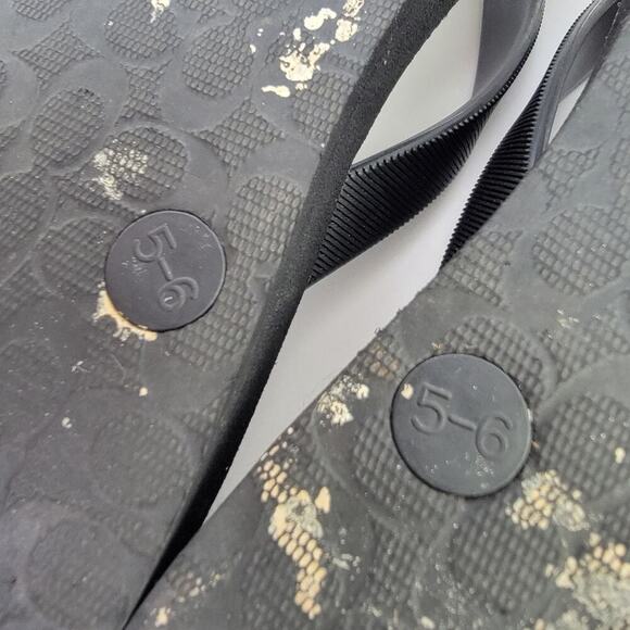 Coach New York Black LOGO Flip Flop Sandals - 5/6 - Picture 5 of 8